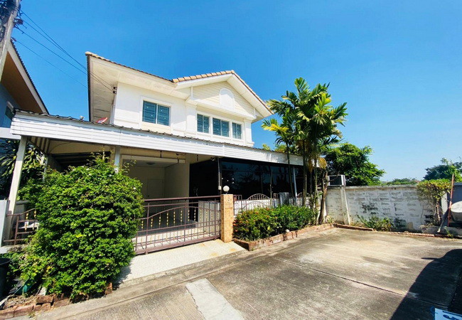 ขายบ้านแฝด-หมู่บ้านบุรีรมย์-รามอินทรา-ซาฟารี-ถนนรามอินทรา-คลองสามวา-กรุงเทพมหานคร