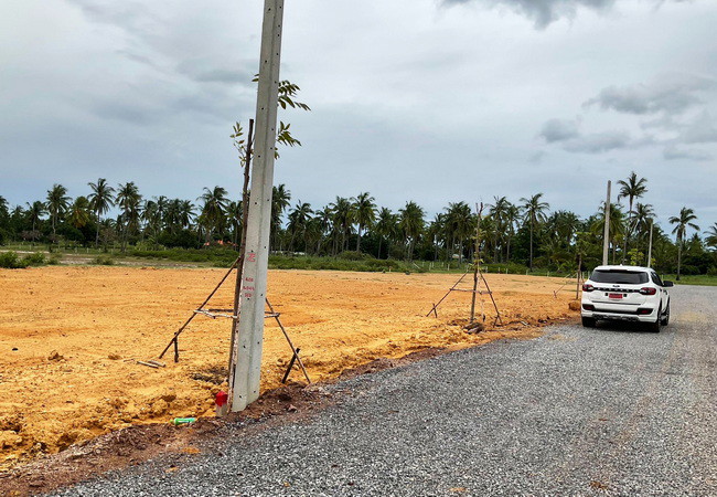 ขายและให้เช่าที่ดิน-สามร้อยยอด-ประจวบคีรีขันธ์-เนื้อที่-350-ตรว