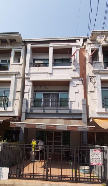 ขายทาวน์โฮมบ้านกลางเมือง-urbanion-ลาดพร้าว-71