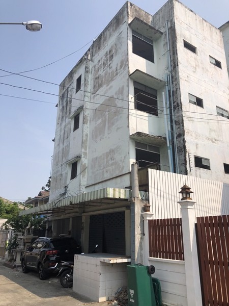 ขาย-อพาร์ตเมนต์-ห้องเช่าเก่า-4-ชั้น-34-ห้อง-พร้อมบูรณะ-เมือง-นนทบุรี