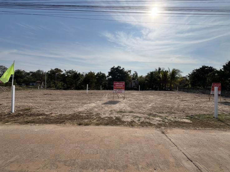 ขายที่ดินถมแล้ว-หมู่บ้าน-ตชดโคกสว่าง-ใกล้ศาลากลางสกลนคร