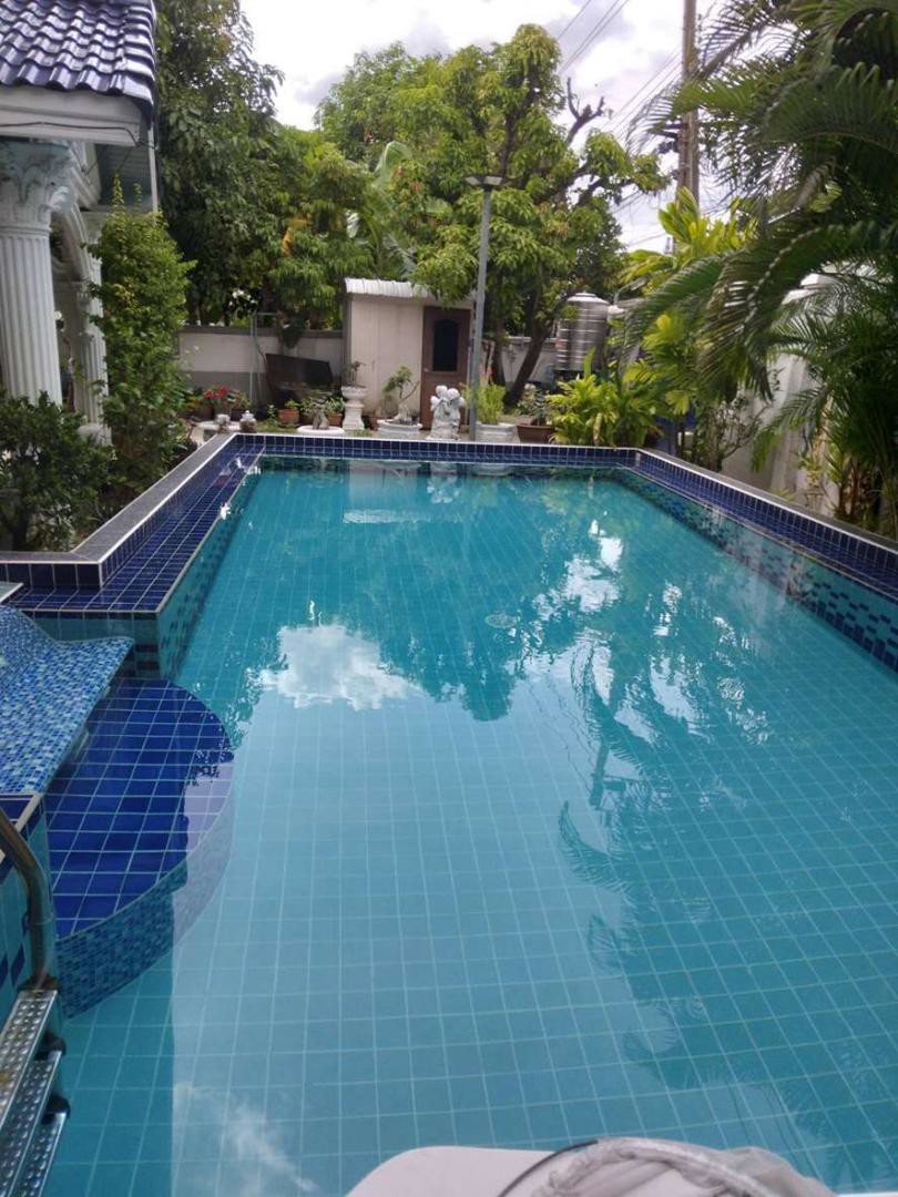 selling-single-house-private-pool-and-nice-vintage-pattanakarn-ขายบ้านเดี่ยวหรูมีสระว่ายน้ำ-พัฒนาการ