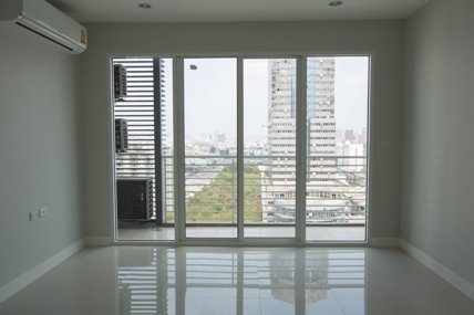 ขายด่วน-ถูกสุดๆ-2ห้องนอน-lot-สุดท้าย-วิวตึกใบหยก-ใจกลางย่านพระราม-9-เริ่มต้นราคาเพียง7xxxx-บาท-ตรม