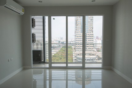 ขายด่วน-ถูกสุดๆ-2ห้องนอน-วิวตึกใบหยก-ใจกลางย่านพระราม-9-เริ่มต้นราคาเพียง7xxxx-บาท-ตรมเท่านั้น