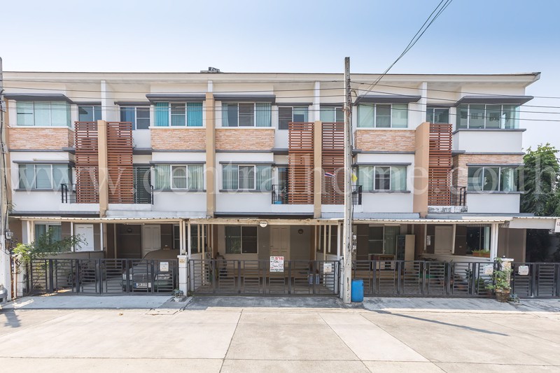 ทาวน์โฮม-ทาวน์-พลัส-เทพารักษ์-วงแหวน-townplus-thepharak-ต้นโครงการ