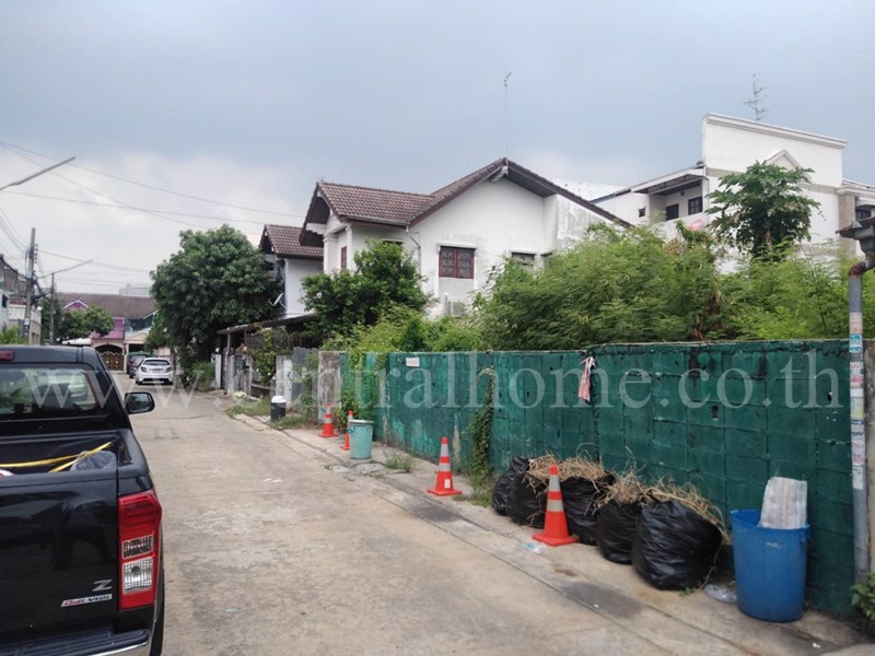 ที่ดินพร้อม-สิ่งปลูกสร้าง-หมู่บ้าน-พิบูลย์-การ์เด้นท์-วิลล์-พิบูลย์สงคราม