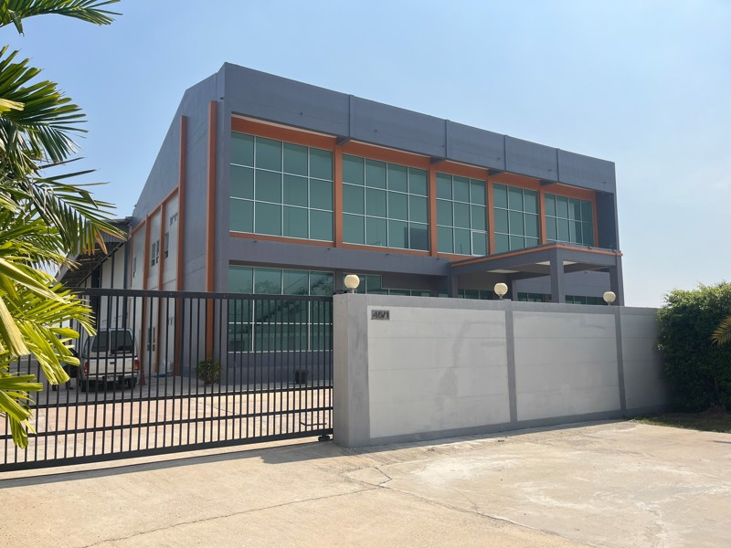 โรงงานสำเร็จรูปพร้อมสำนักงาน