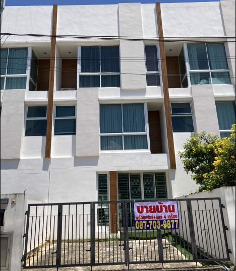 ขาย-ทาวน์โฮม-3-ชั้น-มายด์-ฮอฟฟ์-ร่มเกล้า-สุวรรณภูมิ