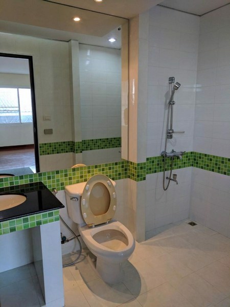 code16832-ให้เช่าโฮมออฟฟิศ-4-ชั้น-พื้นที่ใช้สอย-242-ตารางเมตร-เดินได้จาก-bts-สะพานควาย-เพียง-400เมตร