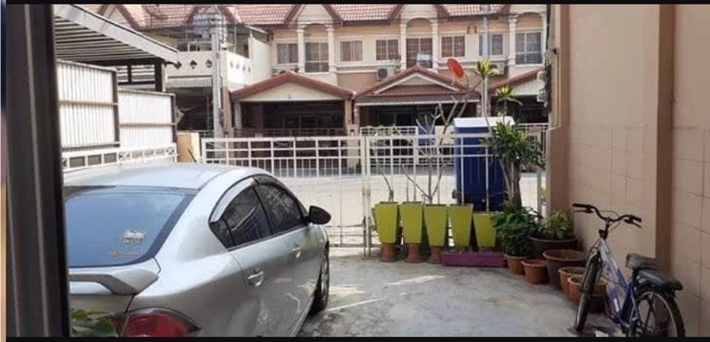 ขายบ้านใหม่-3ห้องนอน-2ห้องน้ำ-หมู่บ้านพรทวีวัฒน์3-ตกแต่งสวย-ในบ้านจอดรถ2คัน-