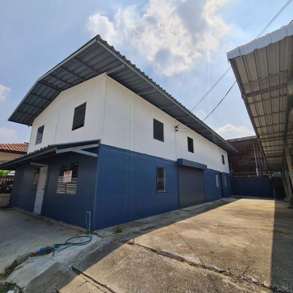 ให้เช่าโรงงาน-2-ชั้น-หรือทำโกดัง-คลังสินค้า-ใกล้เซ็นทรัลเวสเกต-13000-บาท-เดือน