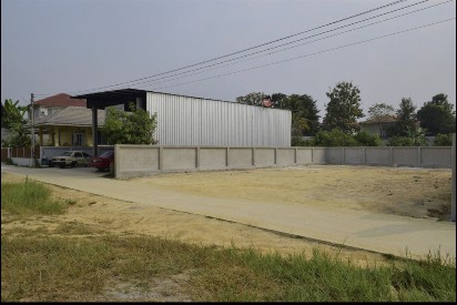 ขายที่ดินเปล่าเมืองเชียงใหม่-100-ตรว-ถมแล้ว-รั้วคอนกรีต-ห่างถนนวงแหวนรอบ-3-ไม่ถึง-100-เมตร-โฉนดพร้อ