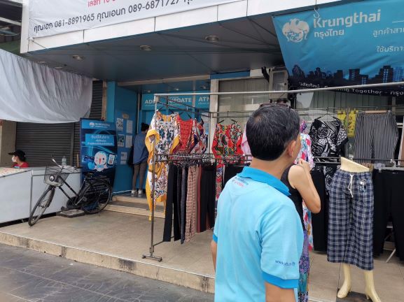 ขาย-และ-ให้เช่า-อาคาร-2-ห้อง-ทำเลทอง-ตรงข้าม-พันธุ์ทิพย์-งามวงศ์วาน-คนพลุกพล่านมาก-ทำเลดีมาก