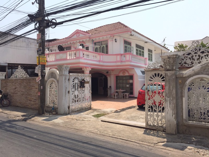 บ้านเดี่ยว-เสรีไท-ซอย-9-บ้านสวยทำเลดี-เดินทางสะดวก-โครงสร้างเเข็งเเรง-อยู่อาศัยหรือทำออฟฟิศได้