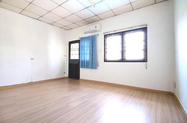 dd00018-ขายทาวน์เฮ้าส์-หมู่บ้านซื่อตรง-รัตนาธิเบศร์-พื้นที่-20-ตรว-2-ห้องนอน-2-ห้องน้ำ