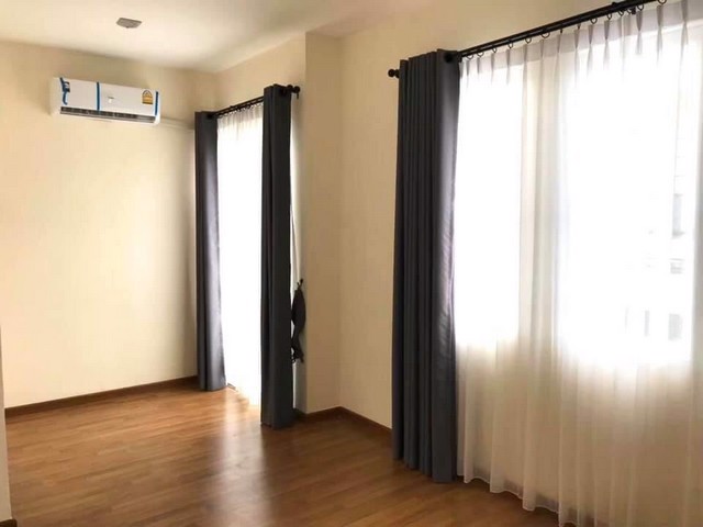 dd00032-ขายทาวน์เฮ้าส์-หมู่บ้านโกลเด้นอเวนิว-แจ้งวัฒนะ-ติวานนท์-พื้นที่-197-ตรว-3-นอน-2-น้ำ