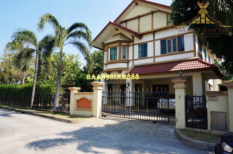 บ้านเดี่ยว-หมู่บ้าน-ลัดดารมย์-หลังริม-