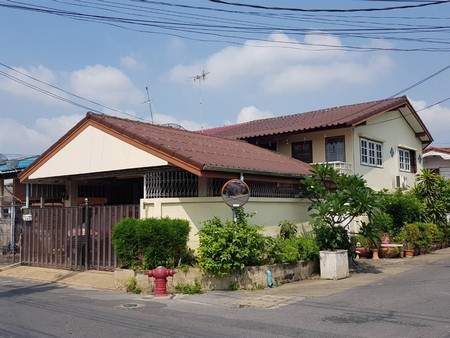 บ้านแฝด2ชั้น-หมู่บ้านปิ่นเจริญ3-ใกล้รถไฟฟ้า-เฟอร์นิเจอร์เครื่องใช้ไฟฟ้าครบ-ดอนเมือง-กทม