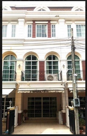 ขายด่วนทาวน์โฮม-3-ชั้น-17ตรว-มบพลัสซิตี้พาร์ค-ซสุคนธสวัสดิ์3