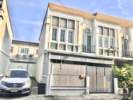 ขายทาวน์โฮม-หมู่บ้านโกล์ดเด้น-ซิตี้-ปิ่นเกล้า-จรัญสนิทวงศ์-ทำเลดี-ใกล้รถไฟฟ้า