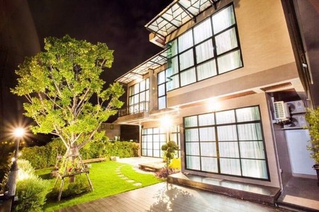 ขายบ้านเดี่ยว-2-ชั้น-มบชวนชื่นกอล์ฟอเวนิว-ปทุมธานี-พร้อมเฟอร์นิเจอร์-เข้าอยู่ได้เลย