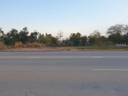 ขายด่วนที่ดินถมแล้วติดถนนสี่เลน-2-งาน-74-ตรวา-อภูกระดึง-จเลย