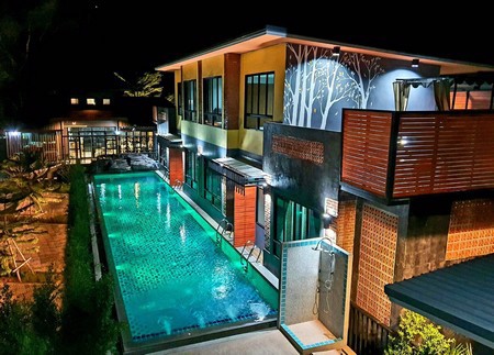 ขายบ้านพักกึ่งรีสอร์ท-เนื้อที่-1-ไร่-31-ตารางวา-ติดลำตะคอง-รายล้อมด้วยภูเขา