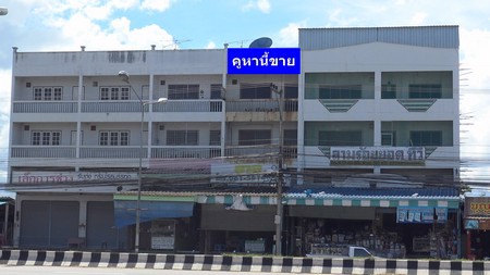 ขายอาคารพาณิชย์-3-ชั้นครึ่ง-ทำเลทอง-1-คูหา-ติดถนนเพชรเกษม-ตลาดไร่ใหม่-สามร้อยยอด