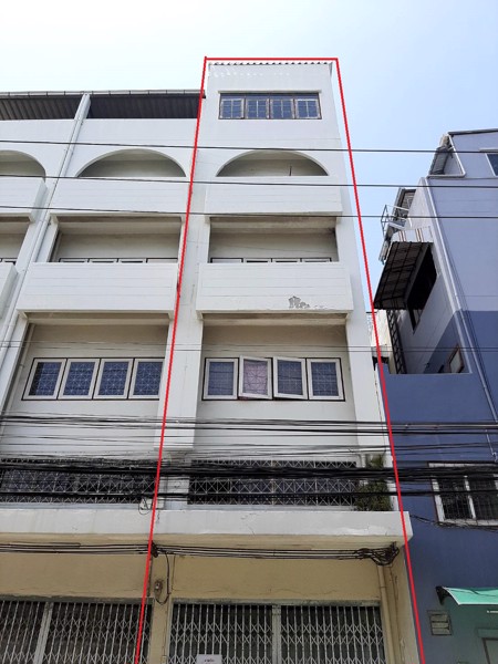 ขายอาคารพาณิชย์-4-ชั้น-ทางเข้าหมู่บ้านยูนิวิลล่า-ทำเลดี-ย่านใจกลางเมือง