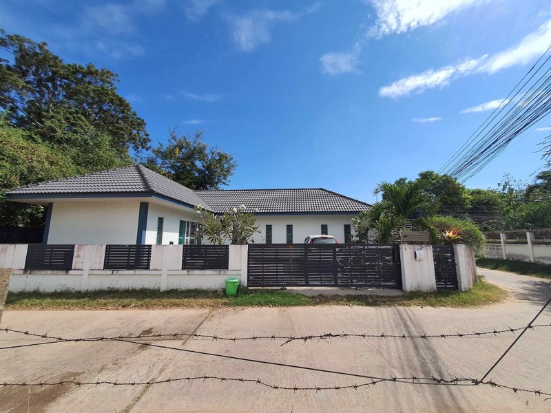 บ้านสวย-ทำเลดี-เข้าเมืองสะดวกด้วยถนน-4-เลนทุกสาย-เมืองอุบลราชธานี