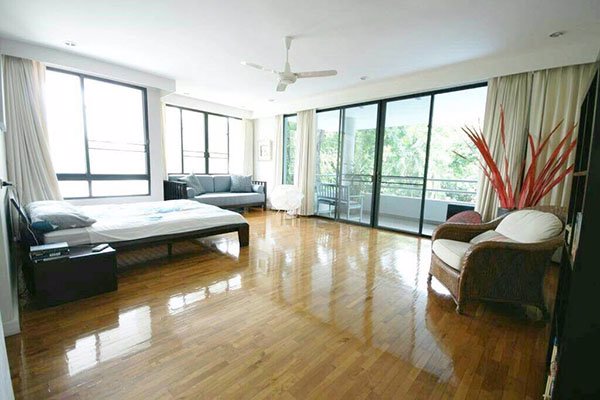 บ้านเดี่ยวหรู-พร้อมสวนและสระส่วนตัว-5-ห้องนอน-single-house-with-private-pool-garden-in-soi-ekamai