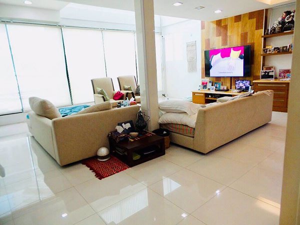 ทาวน์เฮาส์ขนาดใหญ่-ตกแต่งสวยมาก-ย่านพร้อมพงษ์-a-very-nice-modern-big-town-house-in-sukhumvit
