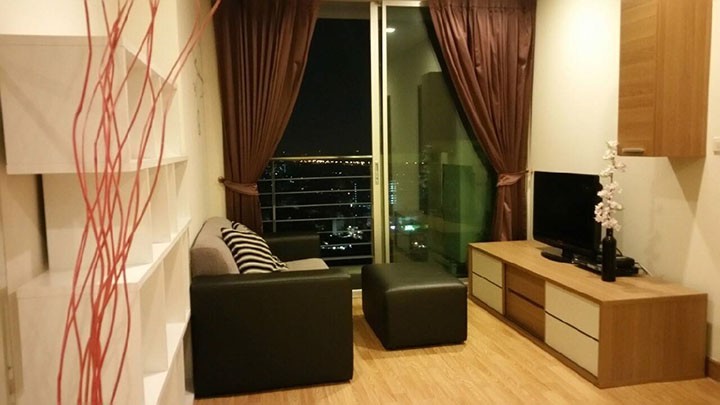 คอนโด-le-luk-เลอ-ลักซ์-ห้องใหญ่-แบบ-1-ห้องนอน-ใกล้-bts-พระโขนง-for-urgent-sale-a-nice-and-large