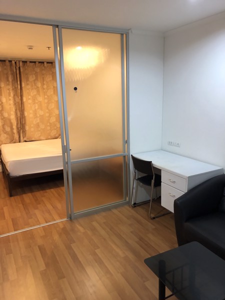 ให้เช่าคอนโดลุมพินีเพลส-พระราม4-กล้วยน้ำไท-ชั้น-10-ให้เช่า-10000-บาท-โทร-0806288997-คุณม่อน