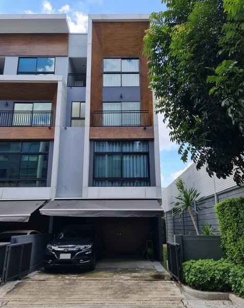 ขายบ้านทาวน์โฮม-หลังมุม-มอาร์เด้น-ลาดพร้าว-71-ราคาดีที่สุด