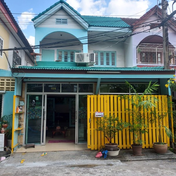 ขายด่วน-ทาวน์เฮ้าส์-2-ชั้น-24-ตารางวา-ถนนนวลจันทร์-ซอย9-กรุงเทพมหานคร