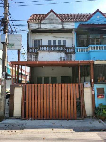 ทาวน์เฮ้าส์-2-ชั้น-หลังมุม-ขายถูก-เจ้าของขายเอง