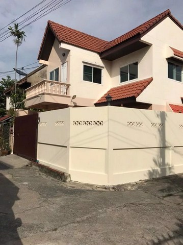 b130-ให้เช่าบ้านเดี่ยว-2ชั้น-ซอย-สุขุมวิท60-1-เหมาะสำหรับพักอาศัย