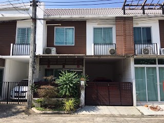 b132-ให้เช่าทาวน์โฮม-2ชั้น-โครงการ-อารียาคัลเลอร์-ลาดปลาเค้า-บ้านสวยเหมาะสำหรับพักอาศัย