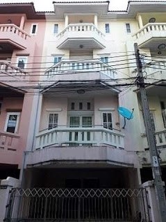 bs155-ให้เช่าทาวน์โฮม-4ชั้น-ย่านถนนเจริญกรุงใกล้เอเชียทีค-ใกล้ถนนสาทร-สีลม-เหมาะสำหรับพักอาศัยหรือท