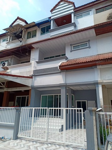 bm30-ขายทาวน์โฮม-3-ชั้นครึ่ง-เล่นระดับ-รีโนเวทใหม่ทั้งหลัง-ซอยเสรีไทย-25