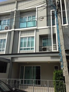 b143-ให้เช่าทาวน์เอ้าส์-3ชั้น-โครงการ-พาทิโอ-พัฒนาการ-ซอย-พัฒนาการ38-เหมาะสำหรับพักอาศัยหรือทำออฟฟ