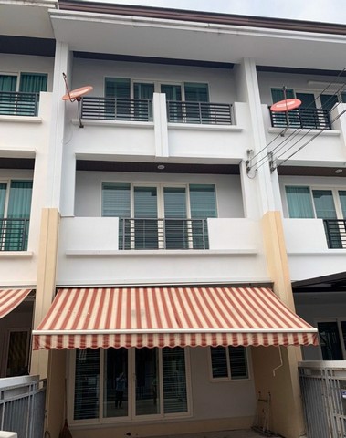 b147-ให้เช่าทาวน์โฮม-3-ชั้น-บ้านกลางเมือง-เอสเซ้นส์-s-sense-ถนนประดิษฐ์มนูธรรม