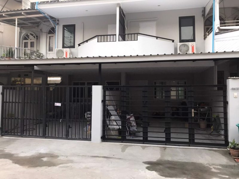 b153-ให้เช่าทาวน์เฮาส์-3-ชั้น-ถนนเสนานิคม-ซอย-4-บ้านสวย-เฟอร์ครบพร้อมอยู่