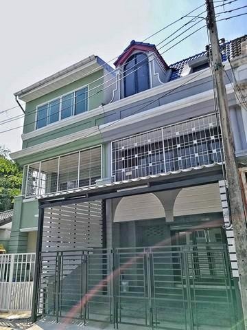 sk1-ให้เช่าทาวน์โฮม-3ชั้น-ซอยลาดพร้าว42-เหมาะสำหรับพักอาศัยหรือทำออฟฟิต