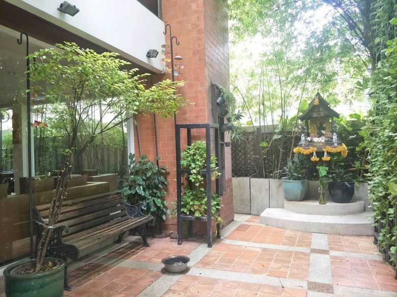 ขายโฮมออฟฟิตสำนักงาน-4-ชั้น-town-in-town