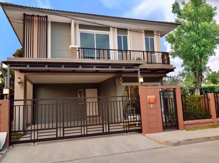 ขายและให้เช่าบ้านเดี่ยวโครงการภัสสรเพรจทิสลุกซ์-พัฒนาการ