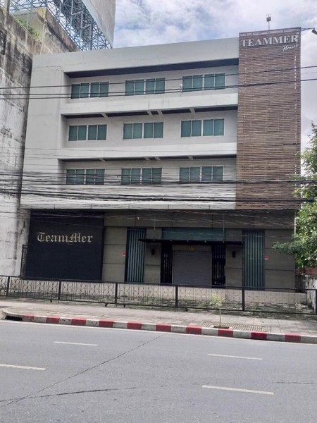 ขายอาคารสำนักงาน-ถนนรัชดาภิเษก-แยกถนนลาดพร้าวรัชดา