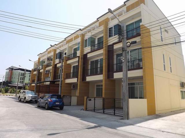 ให้เช่าทาวน์โฮม-3-ชั้น