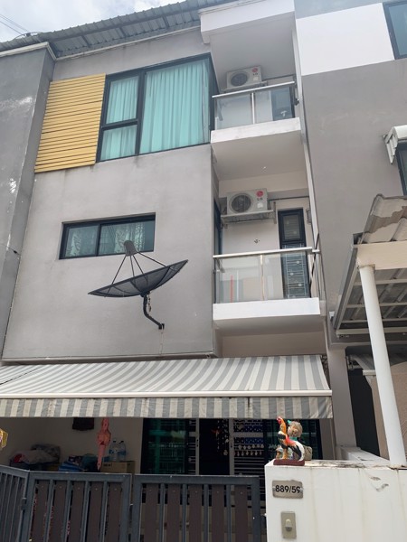 ขายทาว์นโฮม-3-ชั้น-หมู่บ้านสารินวิซ-ซอยสุขุมวิท-107